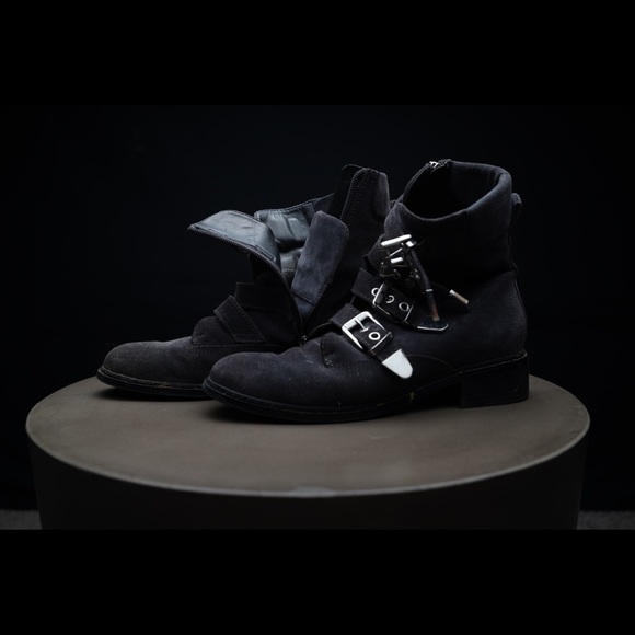 Grey suede moto booties - Picture 4 of 4